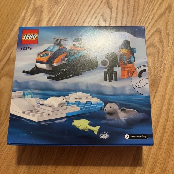Lego City Arctic Explorer Snowmobile Building Block Set NEW Seal Glacier 60376 - Picture 3 of 3